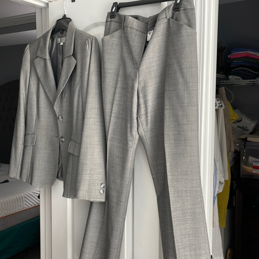 Ladies grey pants suit byTahari